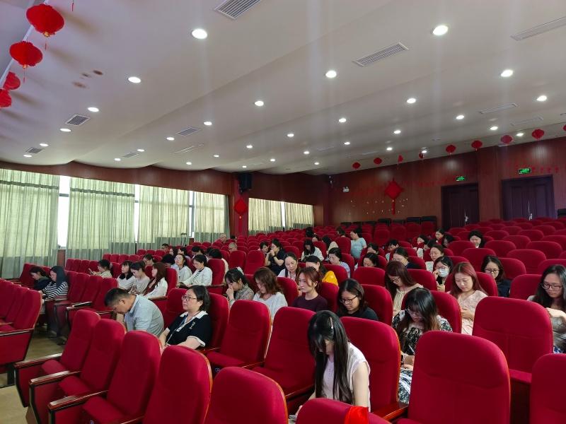 期中教师会 (9).jpg